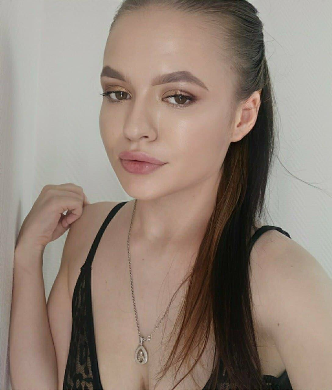 Проститутка Питера Вика с 3 размером груди предлагает интим услуги у метро Маяковская  +7(981)136-33-84 - фото 2