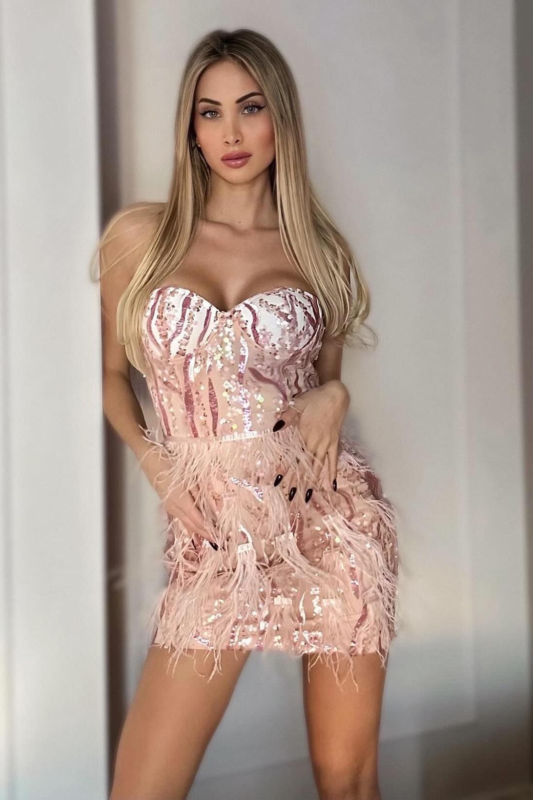 Проститутка Питера Ксюха с 1 размером груди предлагает интим услуги у метро Спасская  +7(981)214-21-80 - фото 2