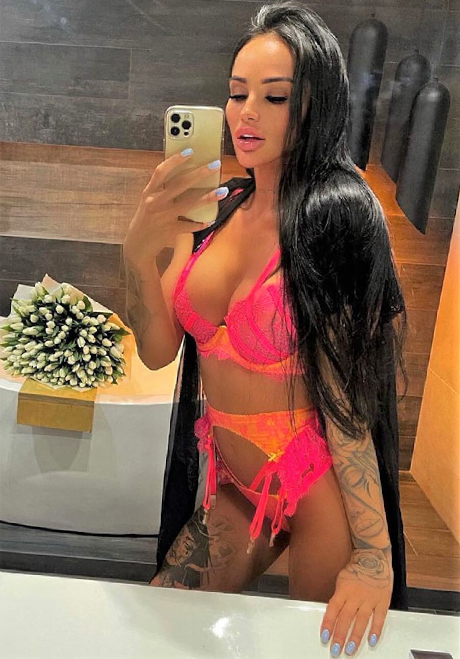 Проститутка Питера Маша с 3 размером груди предлагает интим услуги у метро Кировский Завод  +7(911)830-21-77 - фото 2