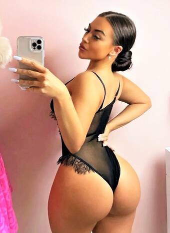 Индивидуалка Регина +7(981)214-21-80 Питера